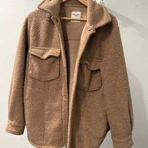Abercrombie Cozy Tan Sherpa Jacket